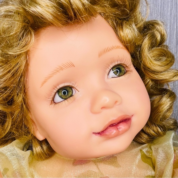 Pamela erff collectible realistic porcelain toddler size doll laying down pillow - Picture 16 of 16
